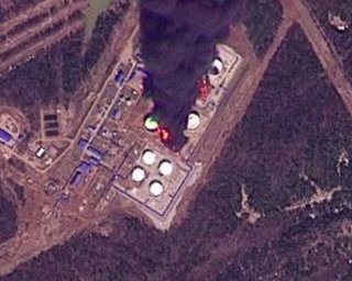 Чорне небо: з'явились супутникові знімки після удару дронів по нафтооб'єкту біля Пермі