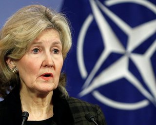 Екс-посол США при НАТО вважає, що Україна повинна отримати касетні боєприпаси