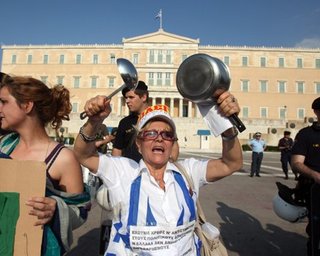 Общенациональная забастовка в Греции обернулась беспорядками