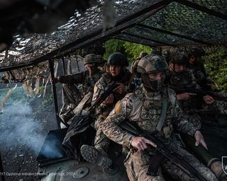 "Жертвує результатами": ЗС РФ перекидають війська з-під Сум на Покровський напрямок (відео)