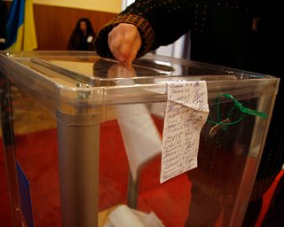 Международные наблюдатели признали выборы в Украине состоявшимися