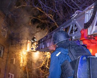 Атака длилась почти два с половиной часа: что известно о последствиях ударов по Харькову (фото)