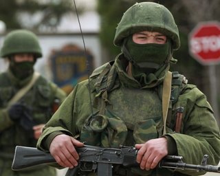 Россия усилила границу с Эстонией: ФСБ на 10 дней запретила людям появляться возле Нарвы