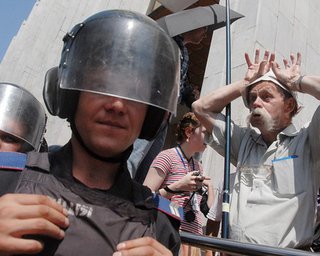 В Харькове ночью на противников языкового закона напали неизвестные