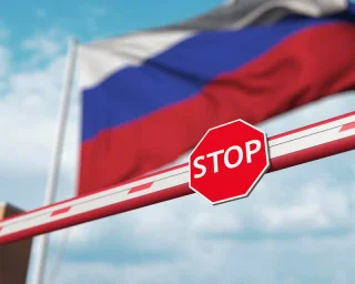 "Неприйнятний вибір": чому Avon, Natura, Raiffeisen та ще 2 тис. брендів не ідуть з РФ, — FT