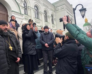 "Підслухали молодчиків": митрополит УПЦ МП Павло погрожував "штурмом" Лаври, але прорахувався (відео)