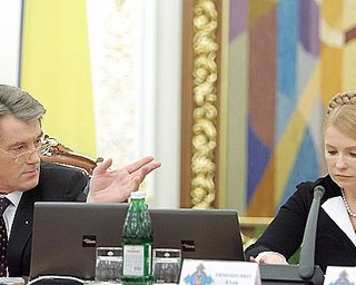 Ющенко: Тимошенко должна уйти из политики