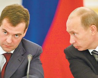 Wikileaks: дипломаты США считают Медведева заложником Путина