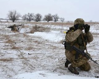 Сутки на Донбассе: 10 обстрелов, потерь нет