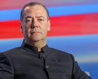 "Третья мировая почти началась": Медведев назвал США свиньями и обвинил в эскалации