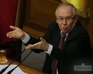 Рада не будет отменять скандальные законы - Рыбак