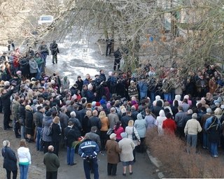 На похороны Оксаны Макар пришли около тысячи человек