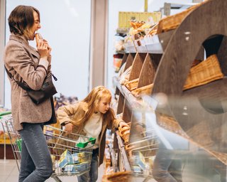 Инфляция ускоряется: что в Украине подорожало больше всего за год (инфографика)
