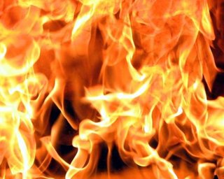 Во Львове сгорела база "Беркута": обнаружено два тела силовиков
