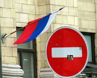 Санкции против РФ могут быть отменены "в любой момент", – премьер Франции