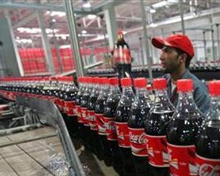 Растерзанную кризисом Грецию покидает Coca-Cola