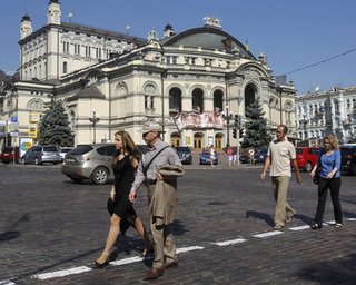Депутат от ПР предложил сделать английский язык региональным для Киева