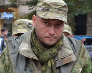 Ярош хочет возглавить украинскую делегацию в ТКГ