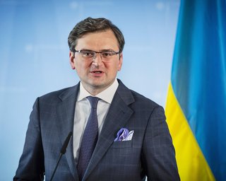 За паспорта в ОРДЛО: Кулеба уверен, что против России уже можно вводить санкции