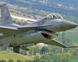 Сокіл і гадюка: нова система РЕБ Viper для винищувача F-16