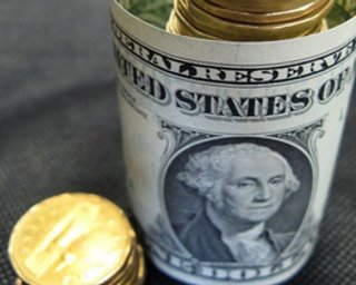 В НБУ допускают отмену обязательной продажи 50% валютной выручки до апреля 2013 года