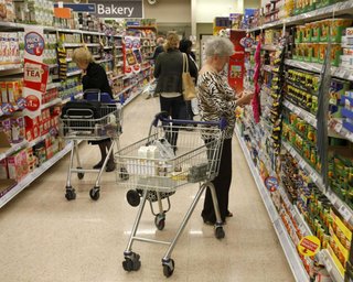 Почти как в Эфиопии: сколько украинцы тратят на продукты в 2023 году