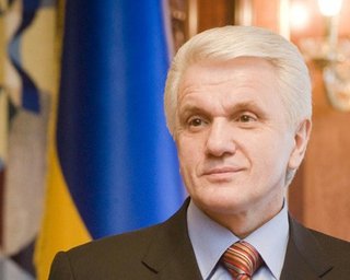 Литвин: с местными выборами возникла коллизия