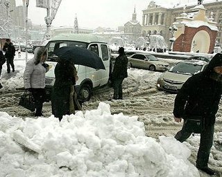 Министр ЖКХ не понял, где в Киеве 300 машин убирают снег