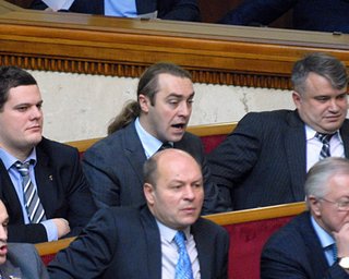 Депутата от Свободы лишили слова за свист в сессионном зале