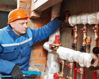 Евакуація з Києва: у КВМА роз'яснили, чи варто їхати з міста (відео)