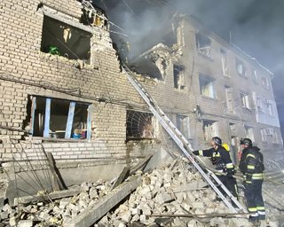 Опять по гражданскому: ВС РФ попали по ремонтному заводу "Укрзализныци" в Запорожье