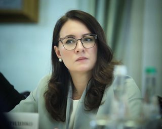 Премьер его удивила: Ермак заблокировал Свириденко в мессенджерах, — УП