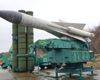 ЗРК С-200 сбивал самолеты Ту-22М3 и А-50: ГУР МО впервые показало кадры ракетных ударов (видео)