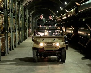 США атакуют впустую: Иран восстанавливает ракетные шахты за считанные часы