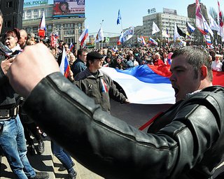 ЦИК перенес все пять окружкомов Донецка в аэропорт