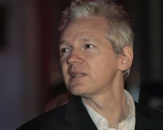 Один из лучших юристов Испании возглавит защиту Джулиана Ассанжа