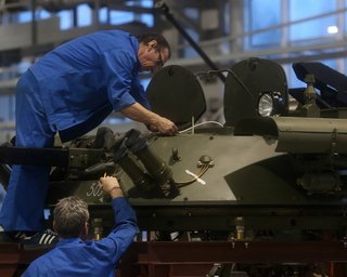 РФ переходить на "воєнні рейки": у Le Monde розповіли, чим занепокоєні у НАТО