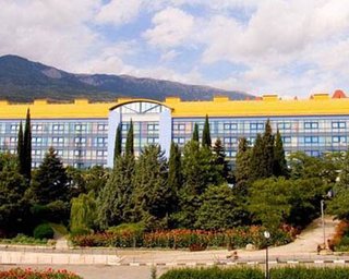 "Артек" готовит иски о защите чести и достоинства