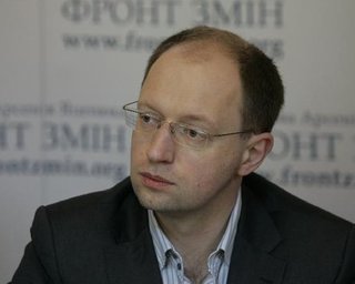 Яценюк: осенью оппозиция может объединиться