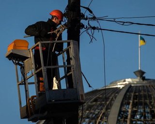 Удари по енергомережі України: ДТЕК використав майже все своє резервне обладнання, — WP