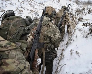 Більшість українців готові терпіти війну, але проти виведення ЗСУ з Донбасу, — КМІС