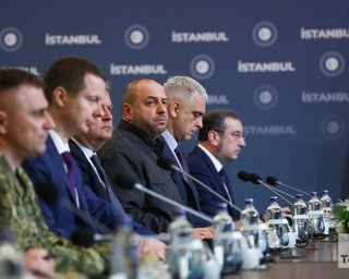 Продовження не буде: переговори РФ і України в Стамбулі завершилися, — ЗМІ