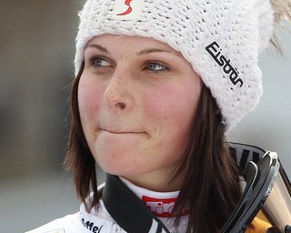 Олимпийской чемпионкой в супергиганте стала австрийская горнолыжница 