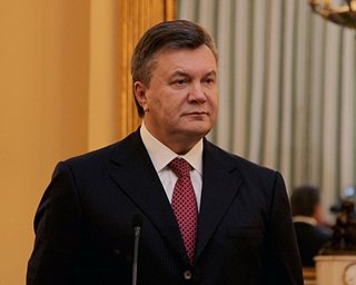 Янукович потребовал от налоговиков прекратить давление на бизнес
