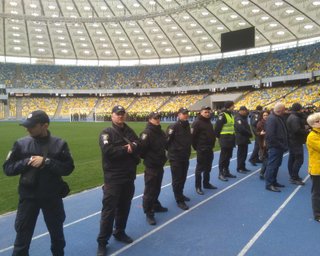 Чрезвычайное положение. В ближайший месяц Украина будет без спортивных соревнований, - СМИ