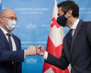 Шмыгаль назвал еще одну страну, которая может признать COVID-паспорта Украины