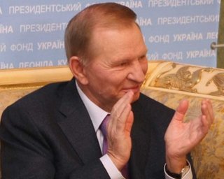 Кучме разрешили поехать во Францию 