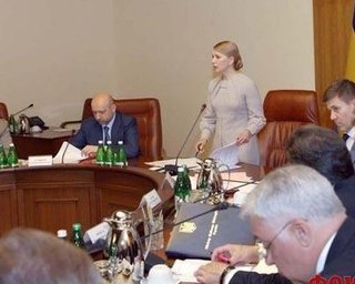Тимошенко может провести чистку кадров еще до новой коалиции,- Онищук