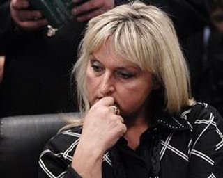 Супруга Луценко просит назначить ее мужу наказание, не связанное с лишением свободы