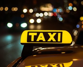 Таксі у Києві повертаються до цілодобової роботи, однак є обмеження: деталі